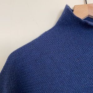 Everlane Oversized Basketweave Cashmere Rollneck Sweater